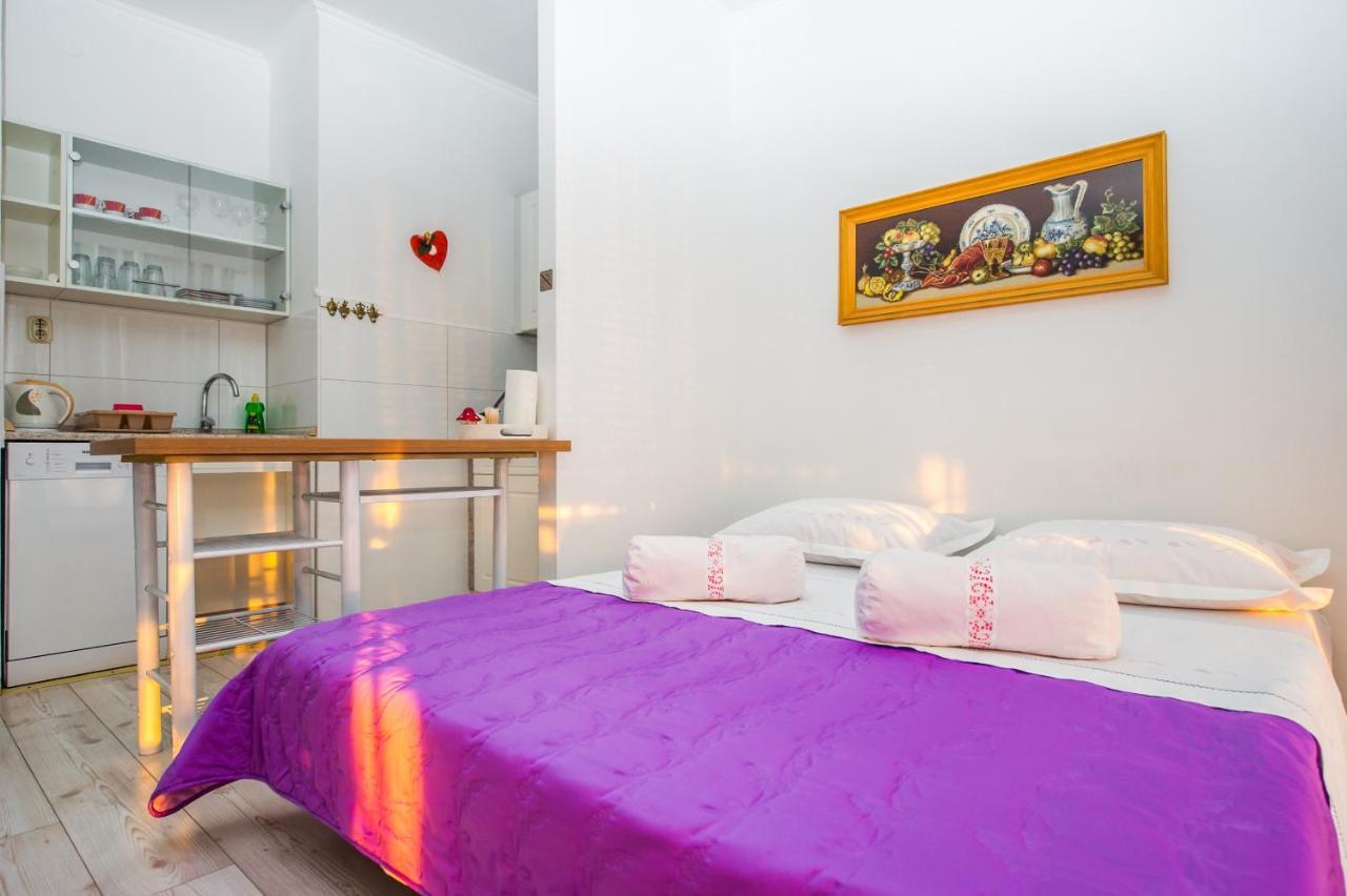 Apartments Nino Podstrana Exterior photo