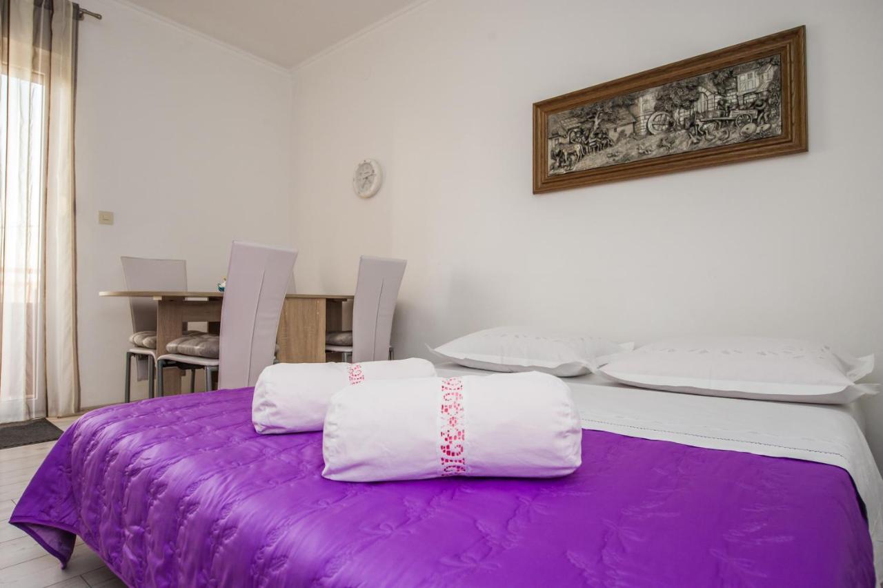 Apartments Nino Podstrana Exterior photo