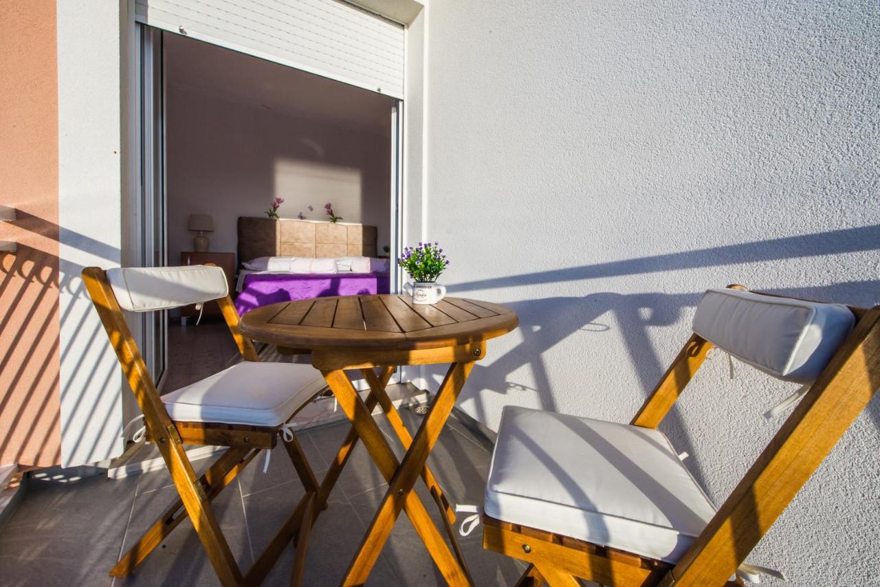Apartments Nino Podstrana Exterior photo